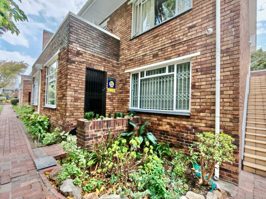 2 Bedroom Property for Sale in Kenilworth Western Cape